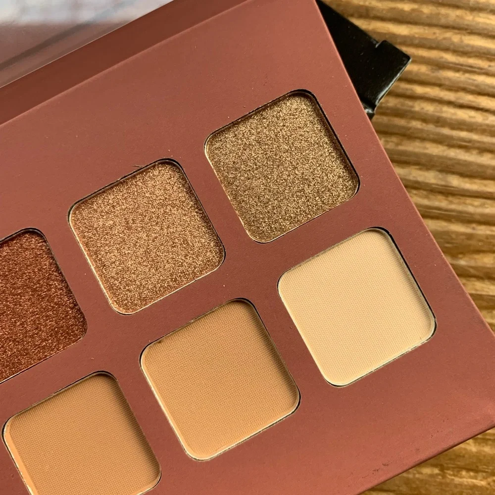 💰3/$30💰🎉HP🎉 New Illamasqu Unveiled Artistry Eyeshadow Palette